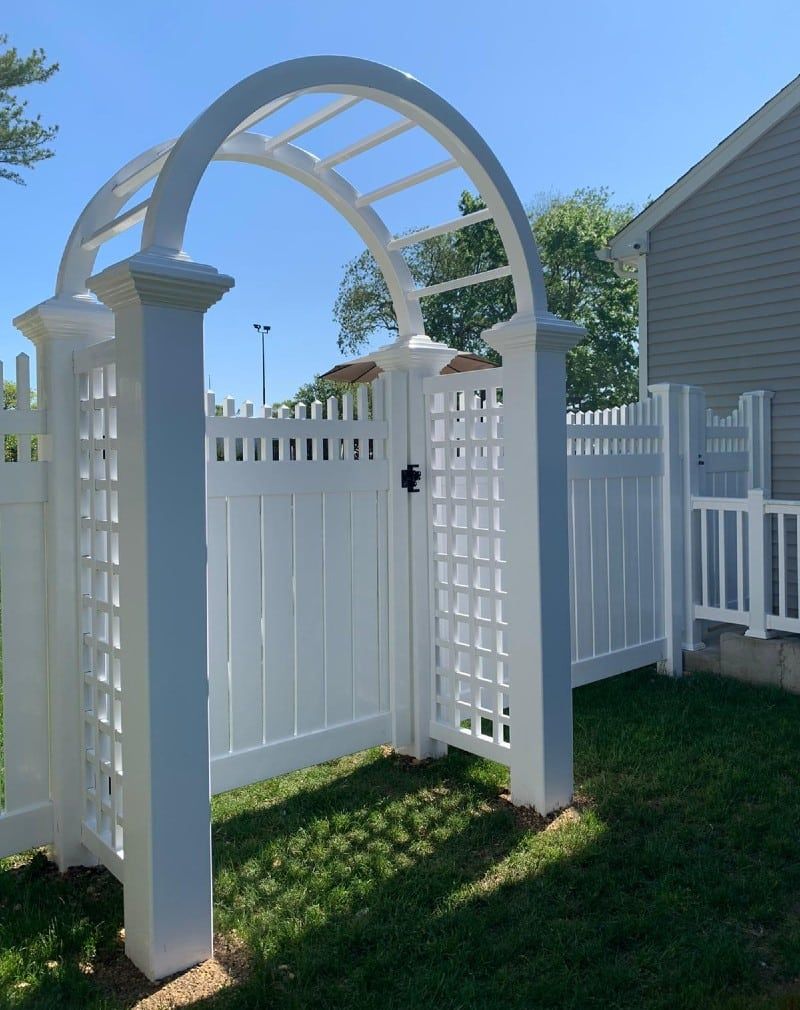 How Long Do Vinyl Fences Last? - Pacific Fence & Wire Co.