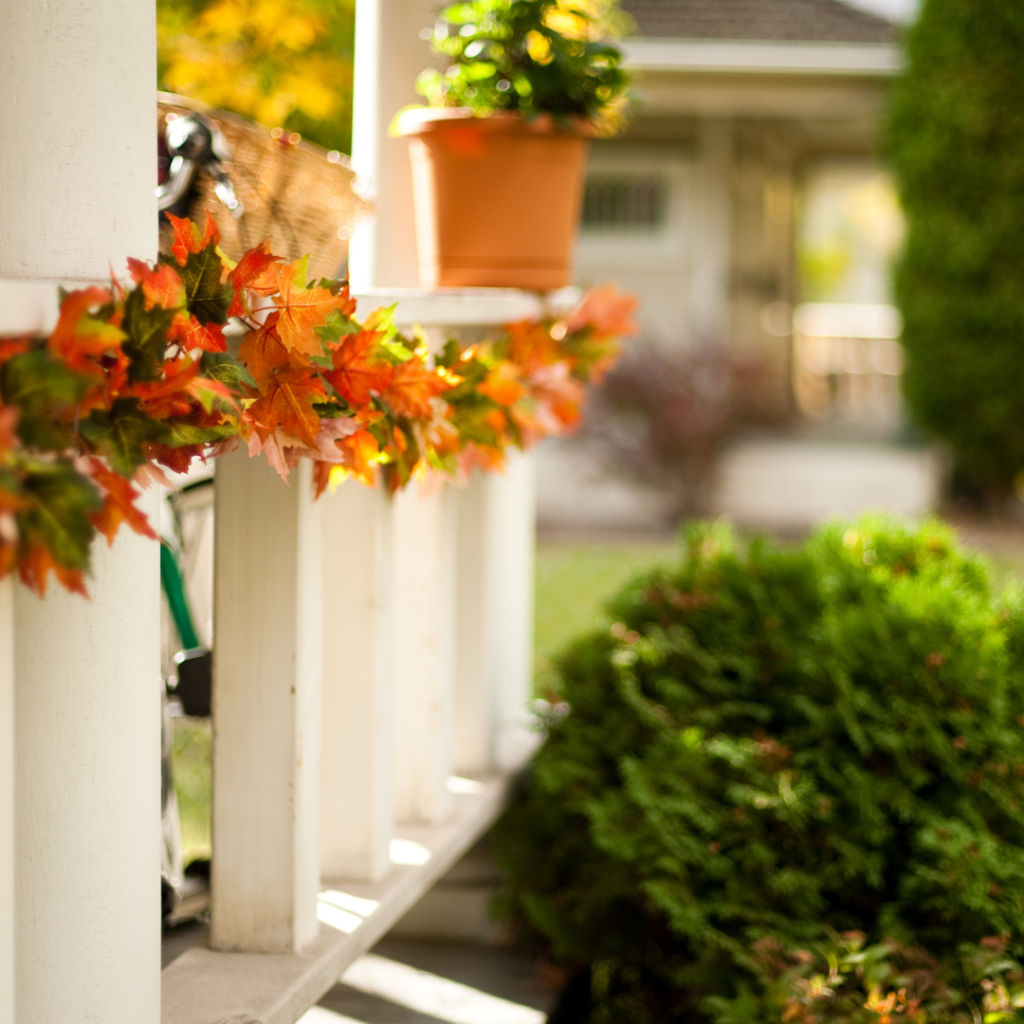 Decorate your fence for fall!